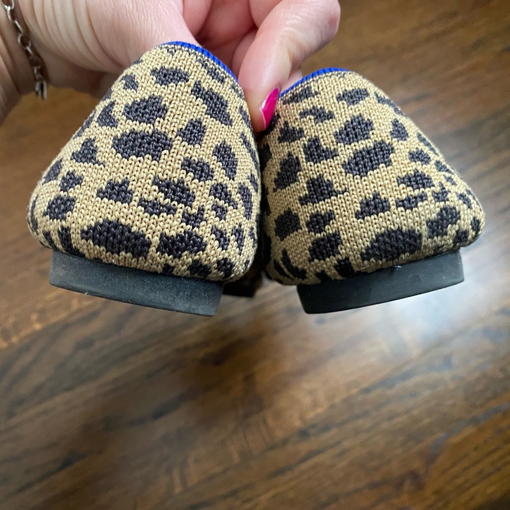 Rothy's- The Point- Leopard Cat Print Pointed Toe Flats in Tan and Black women 9 - Picture 11 of 16